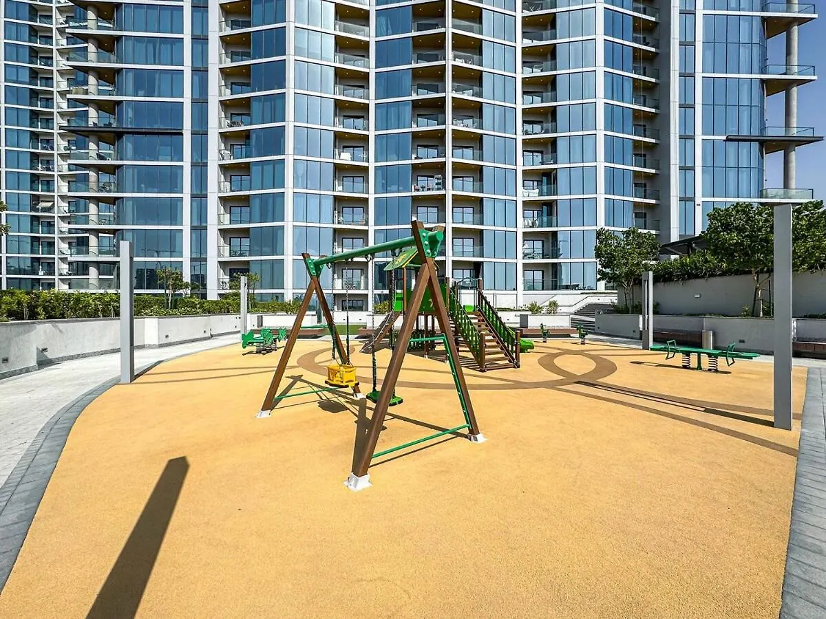 Chic 1Br With Balcony View, Gym, Pool & Kid-Friendly Appartement Dubai Verenigde Arabische Emiraten