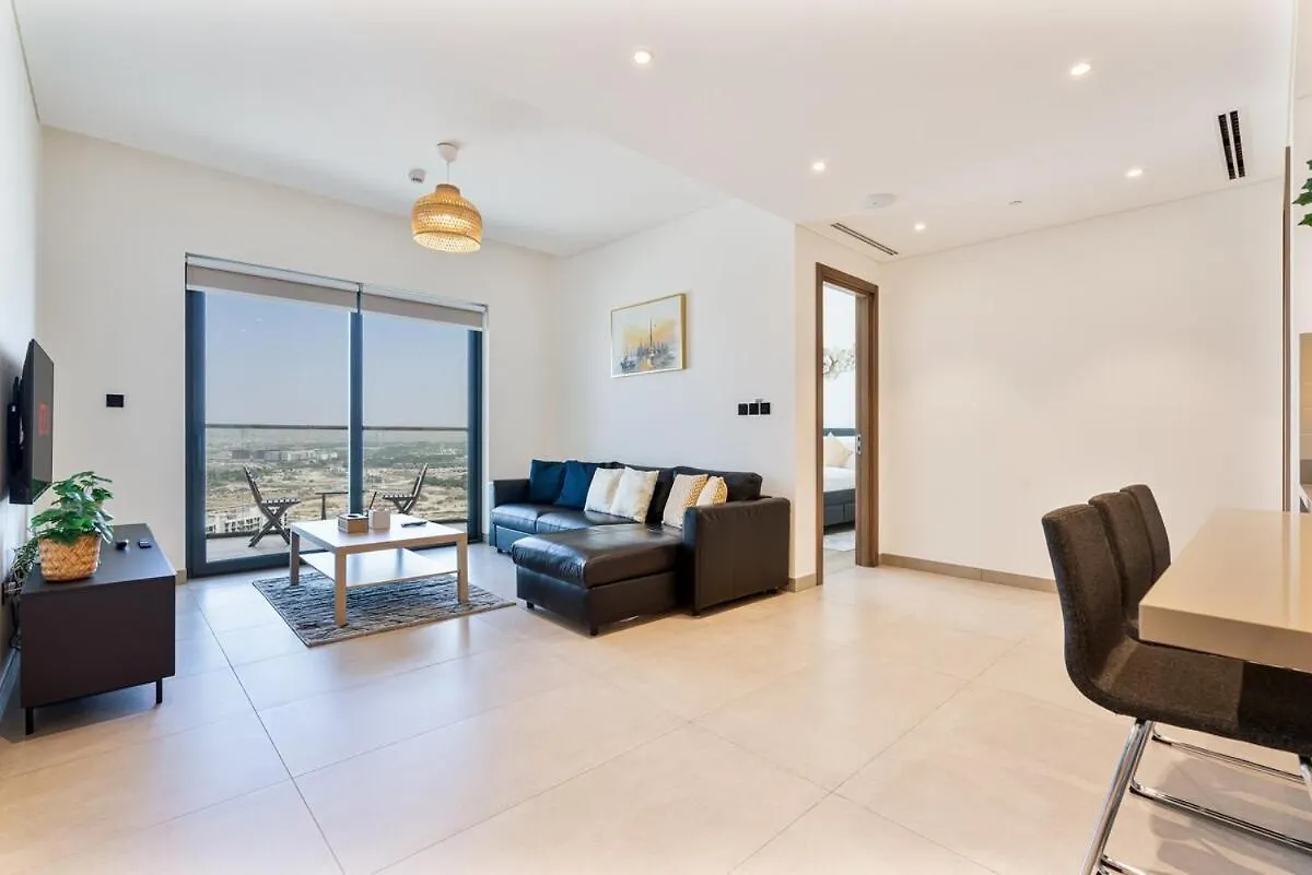 Chic 1Br With Balcony View, Gym, Pool & Kid-Friendly Appartement Dubai